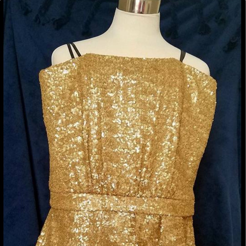 Classy Gold cocktail dress new retails. For 285.00